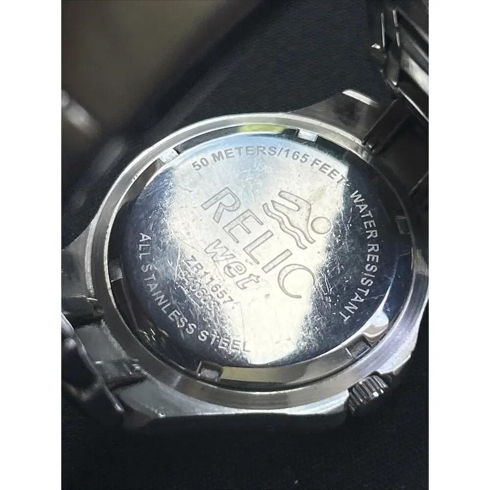 Relic Navy Blue Dial Silver Tone Men’s Quartz Watch
